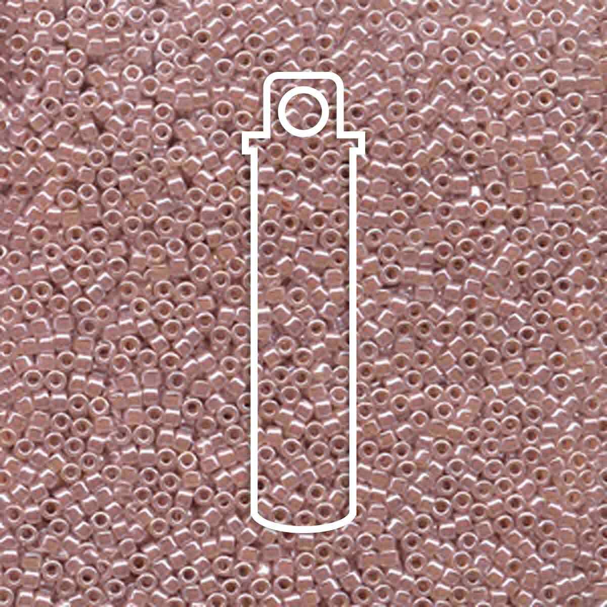 11/0 Miyuki Delica Light Cinnamon Ceylon